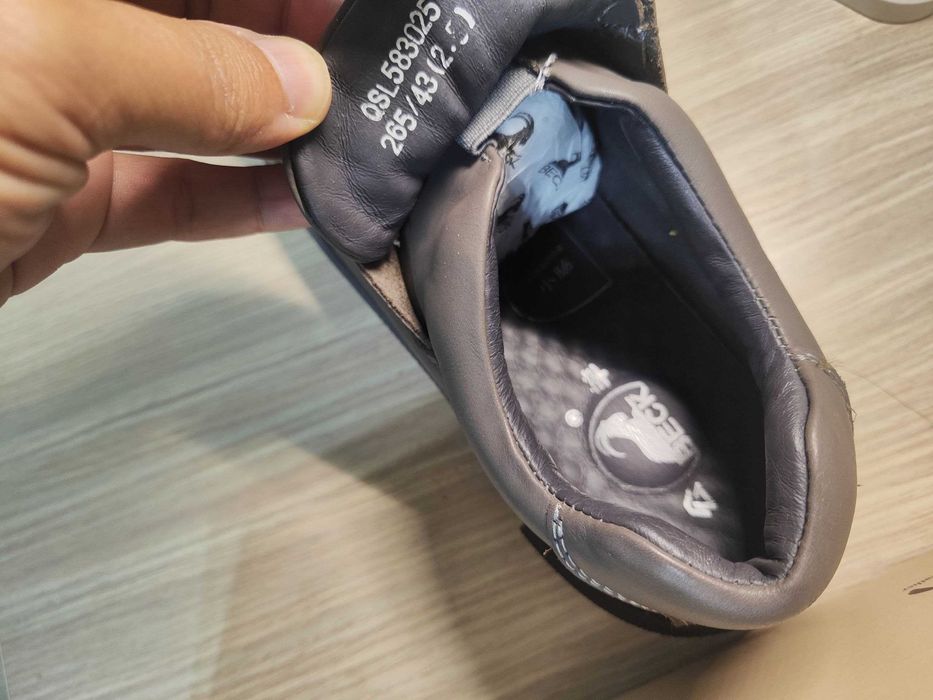 Кроссовки натуральная кожа 43 размер