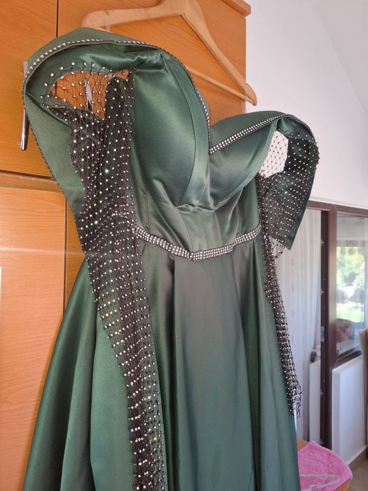 Vand rochie de seara