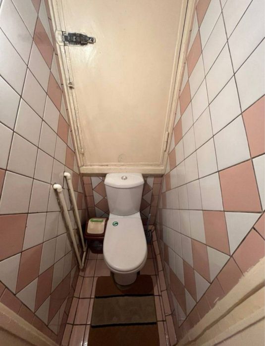 Срочно продается квартира Чиланзар 7 2/4/4