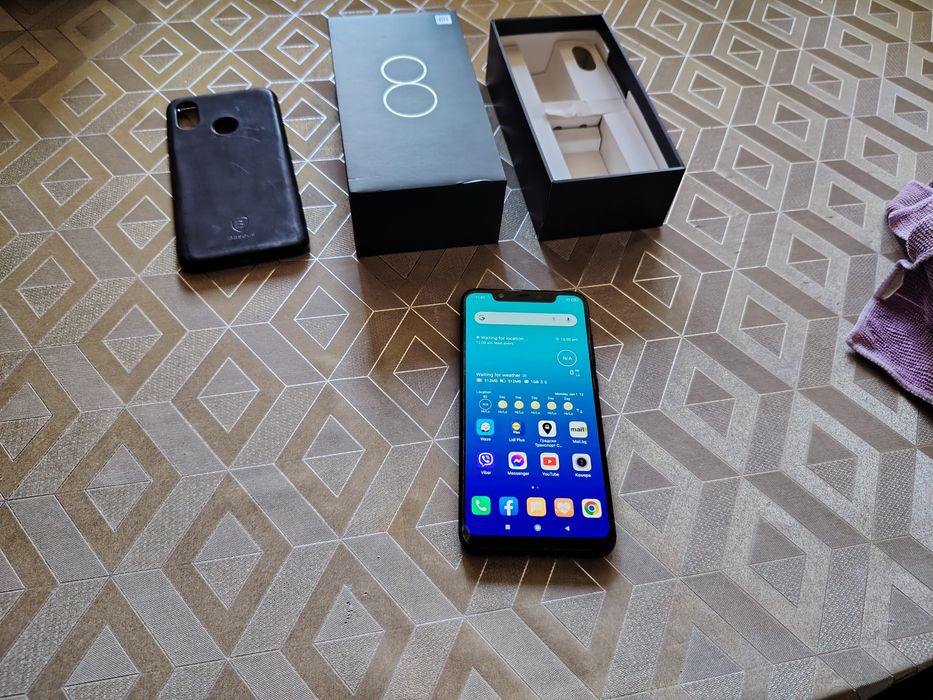 Xiaomi Mi 8 SE 64GB + 6GB RAM