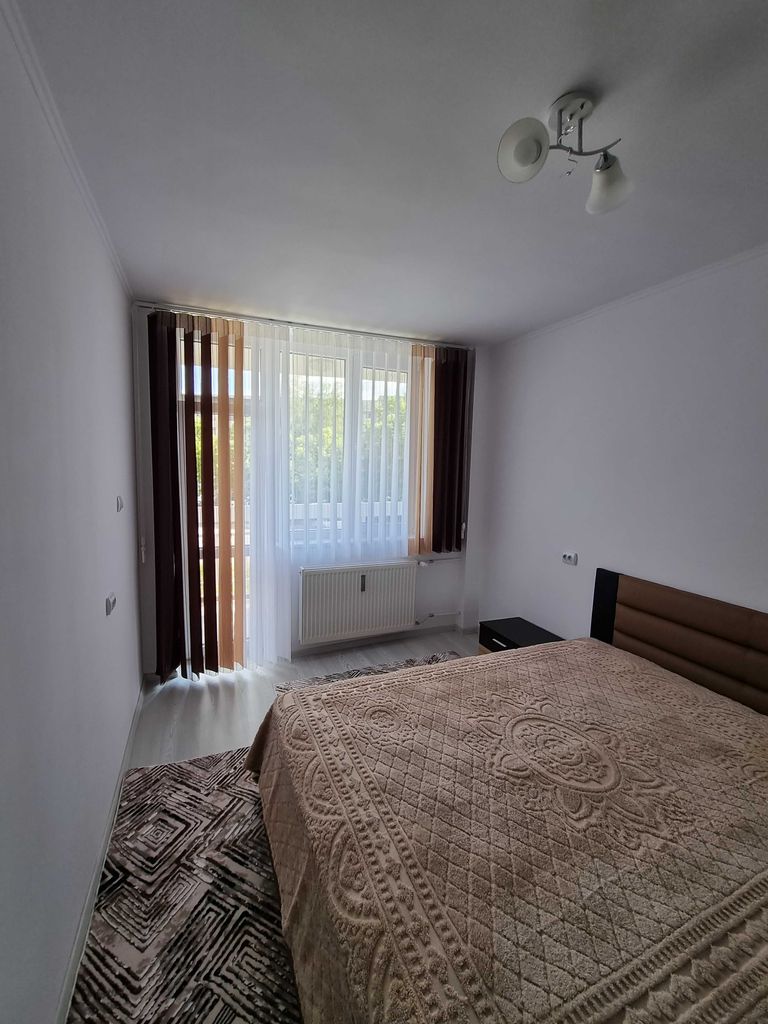 Дава се под наем Тристаен апартамент в Разград, Освобождение - 90 кв.м за 510 € - Снимка #11