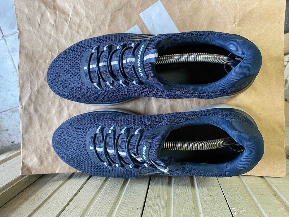 ''Skechers Summits''оригинални маратонки 44 номер