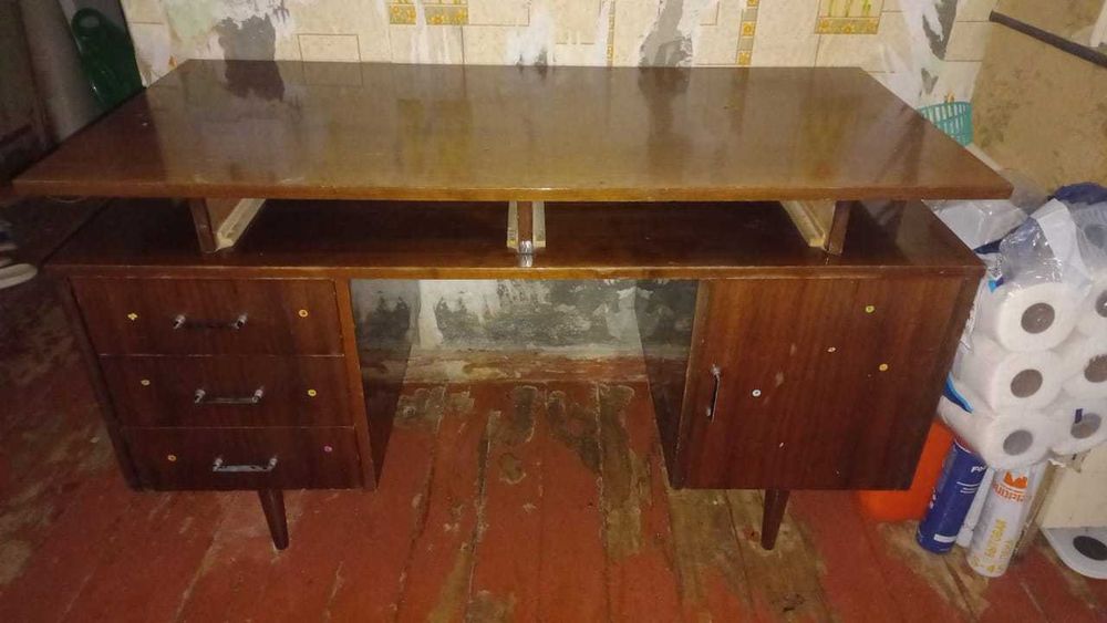 отдам письменный стол