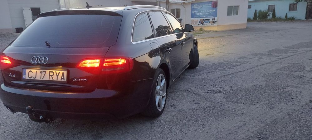 Audi A4 b8 2.0 tdi 143cp automat