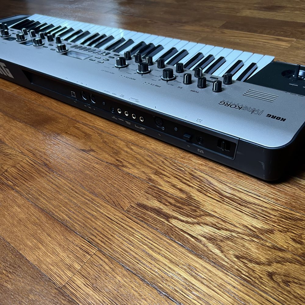 Korg King Korg Sintetizator