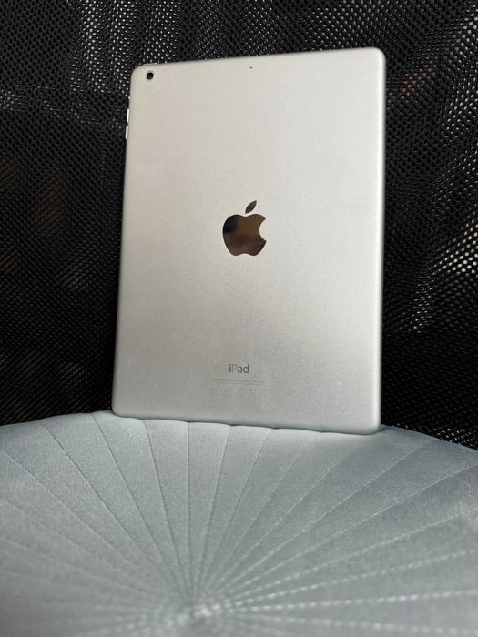 Tableta Apple Ipad Air 16 GB - Wi-Fi -Silver -perfect functionala
