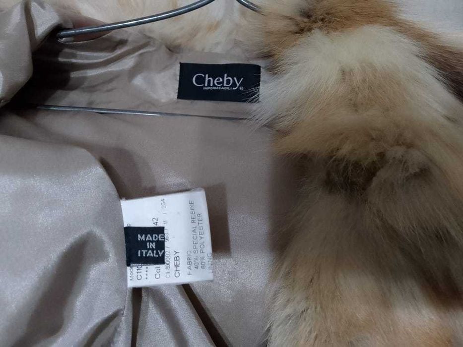 Продам куртку женскую