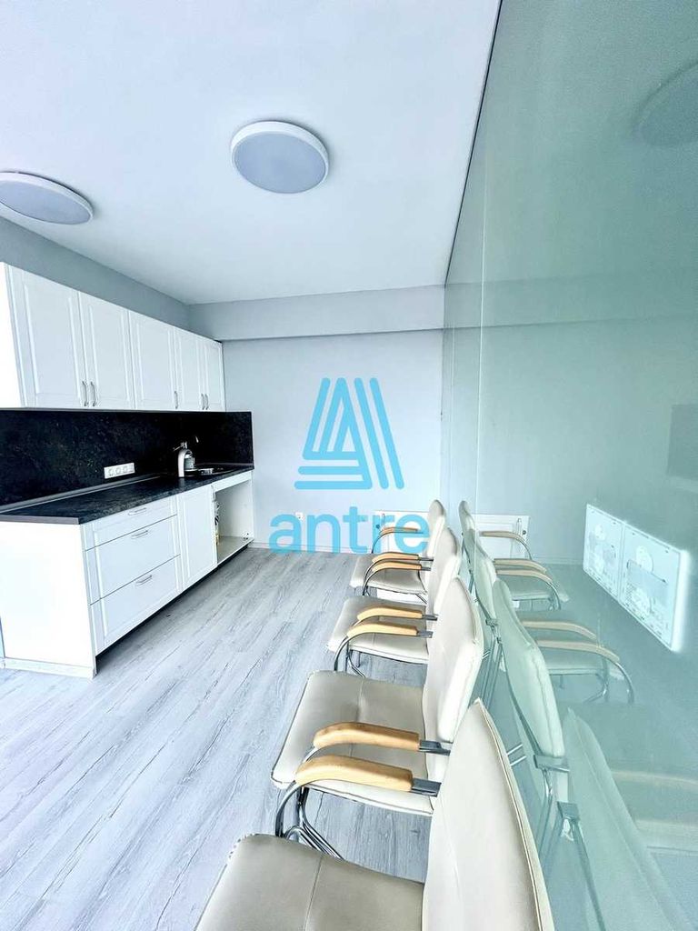 Дава се под наем Офис в София, Център - 115 кв.м за 1725 € - Снимка #3