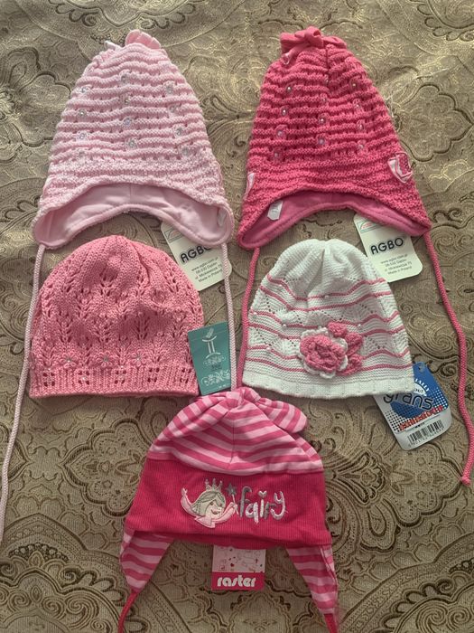 Шапки детские новые