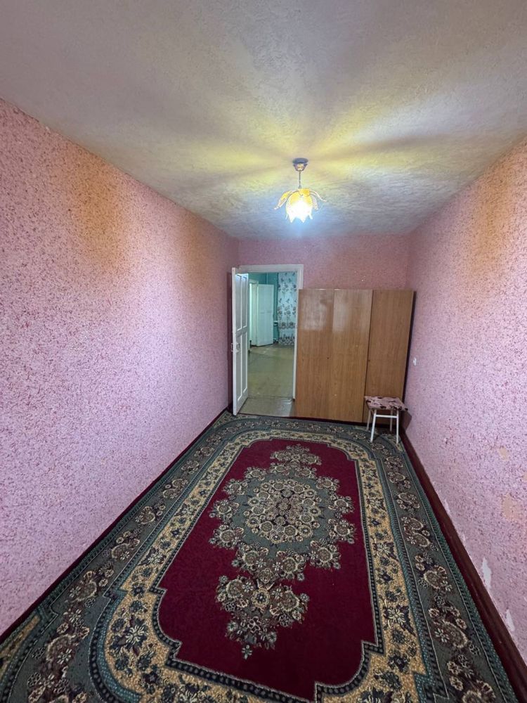 Срочно Продаеться 2х комнатная квартира в чирчике Хакимияте