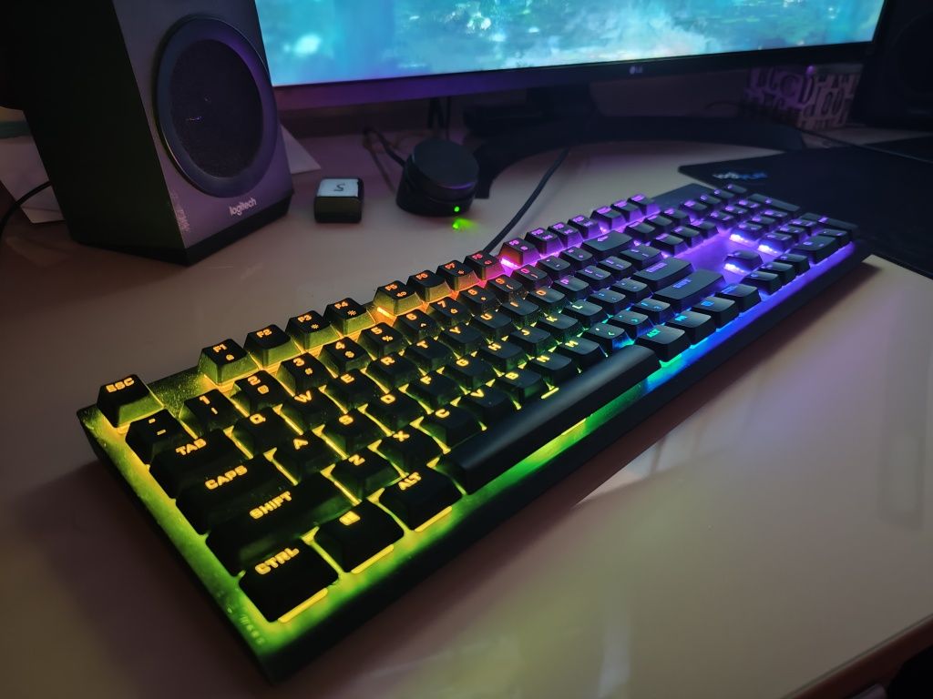 Vând Tastatura Corsair K60 Pro Low Profile