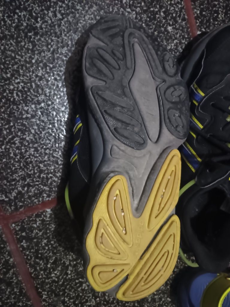 Adidas Ozweege Черно Синьо Жълто
