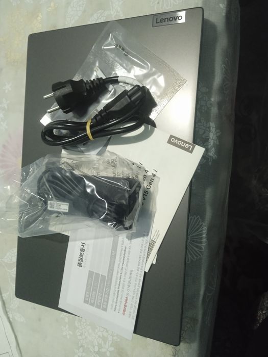 Noutbuk sotiladi Lenovo V15 G4 I5 13420H   protsessorli yangi noutbook