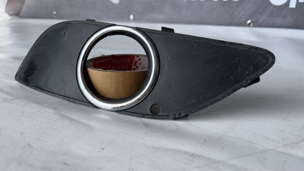 Рамка за халоген Mercedes B170