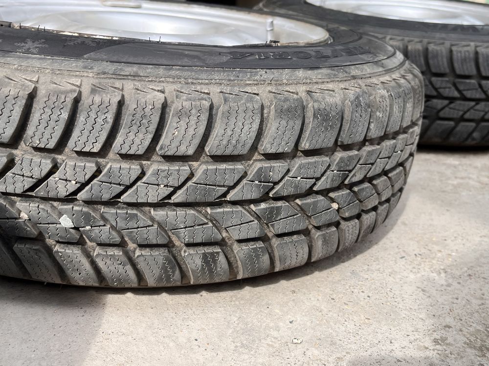 Зимни гуми Kingstar 175/70R14 с джанти