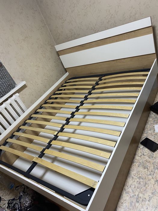 Кровать срочно продам