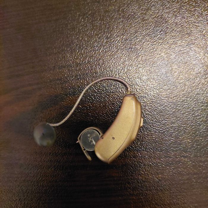 Продавам слухов апарат   Phonak Vitus+Ric