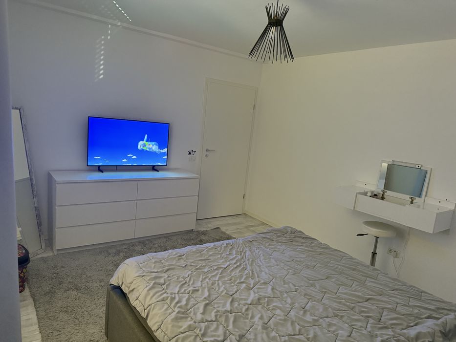 Închiriez casă în Săcălaz