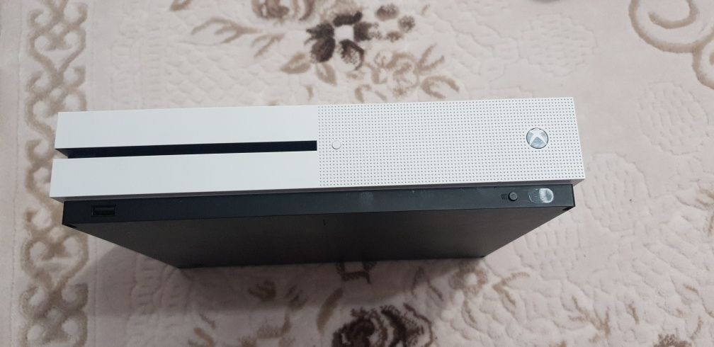 Vand Xbox One S 1Tb