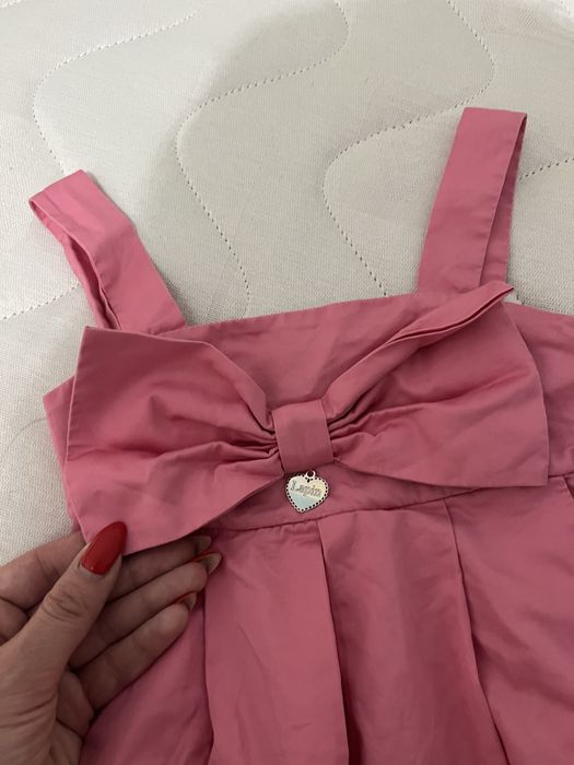 Детска розава рокля Lapin House + детски дънки Guess