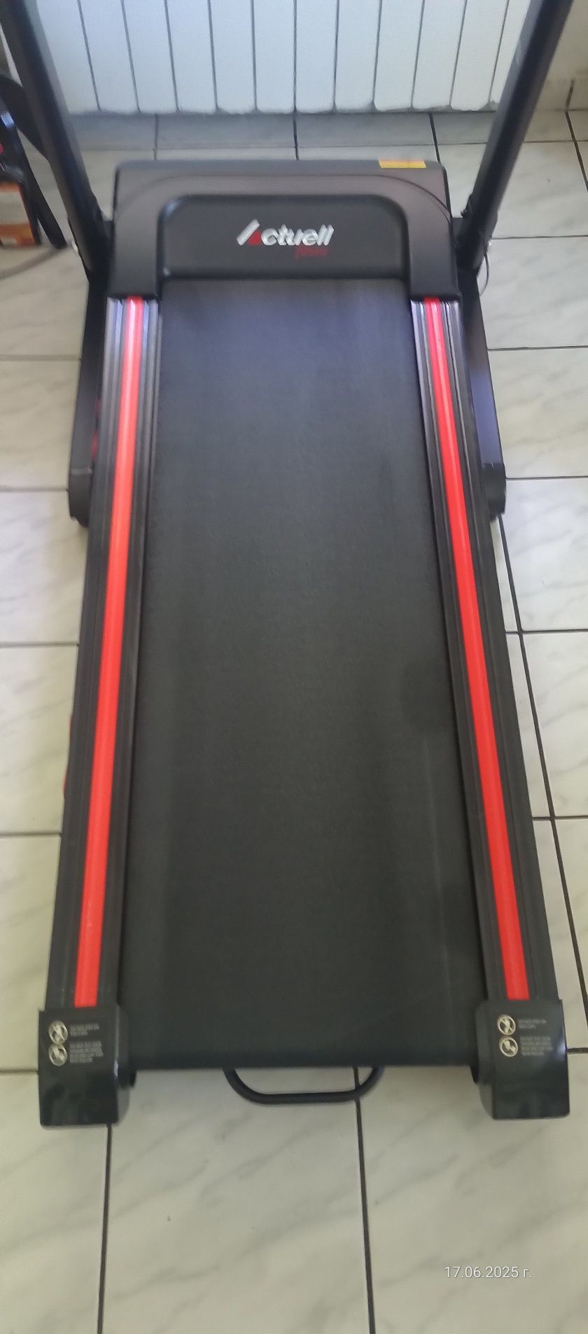 Продавам Бягаща Пътека Actuell Fitness 12km 1,5 hp с проблем
