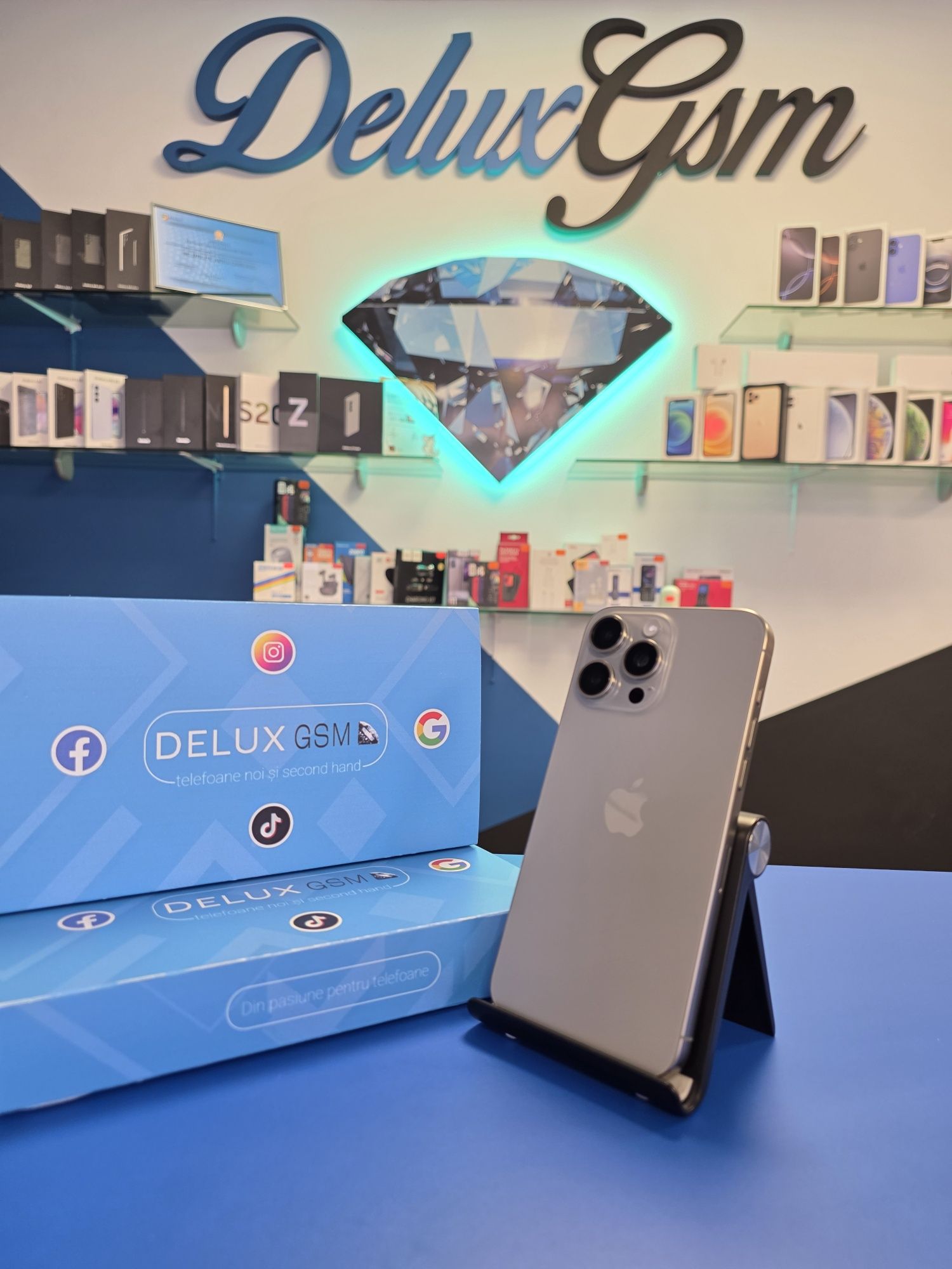 Iphone 15 Pro Max / Natural Titanium / DeluxGSM