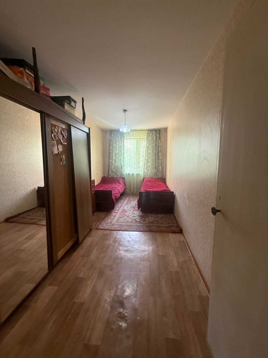 Продается 2 -х  комн квартира в мкр Строитель. по ул Циолковского