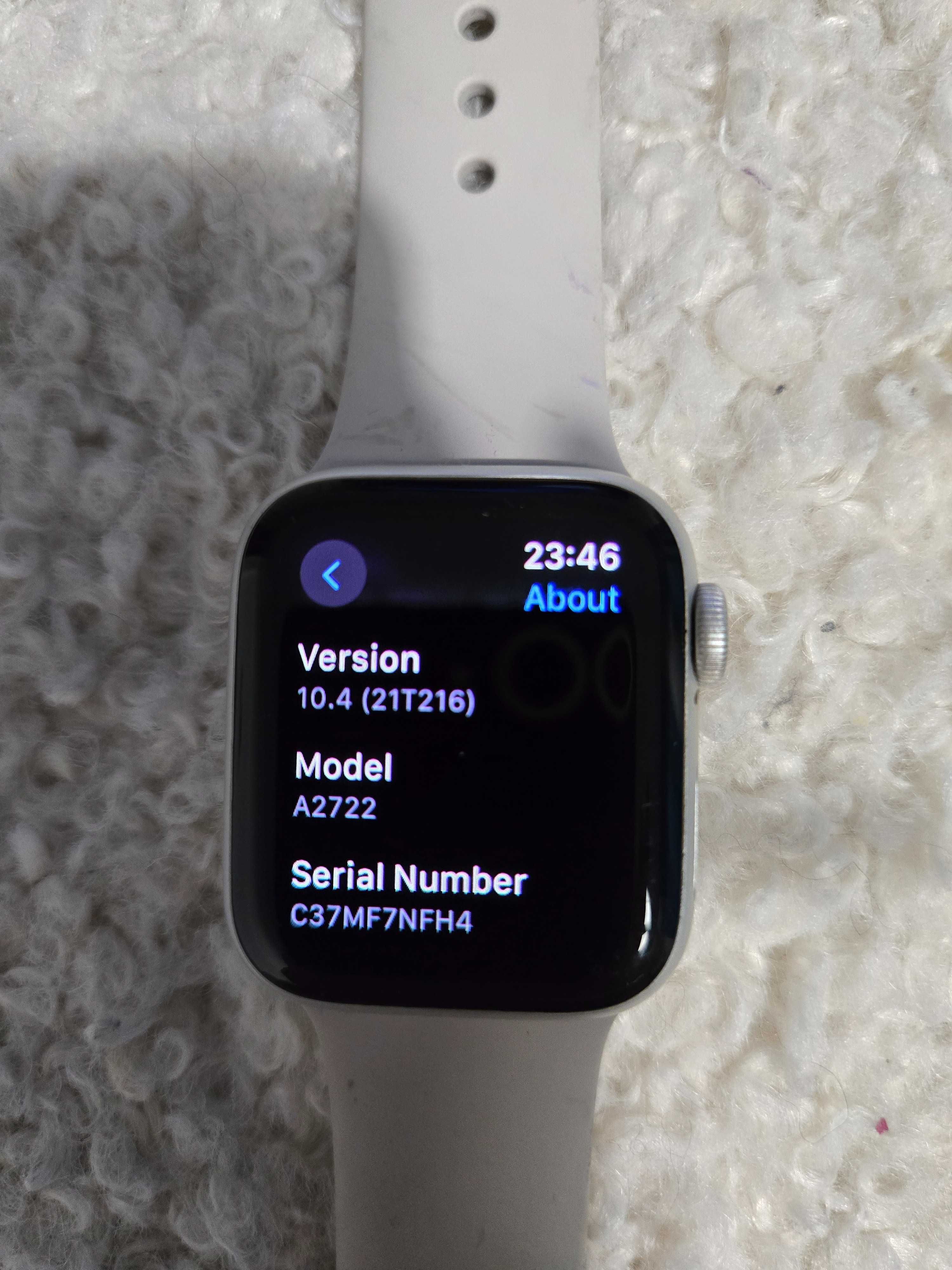 Apple Watch Series 9 – 45mm, GPS + Cellular