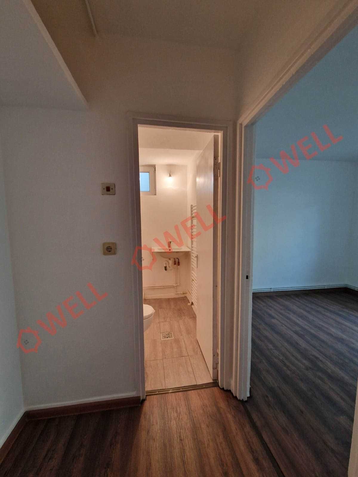 De vânzare apartament cu 2 camere, pe strada Constuctorului!