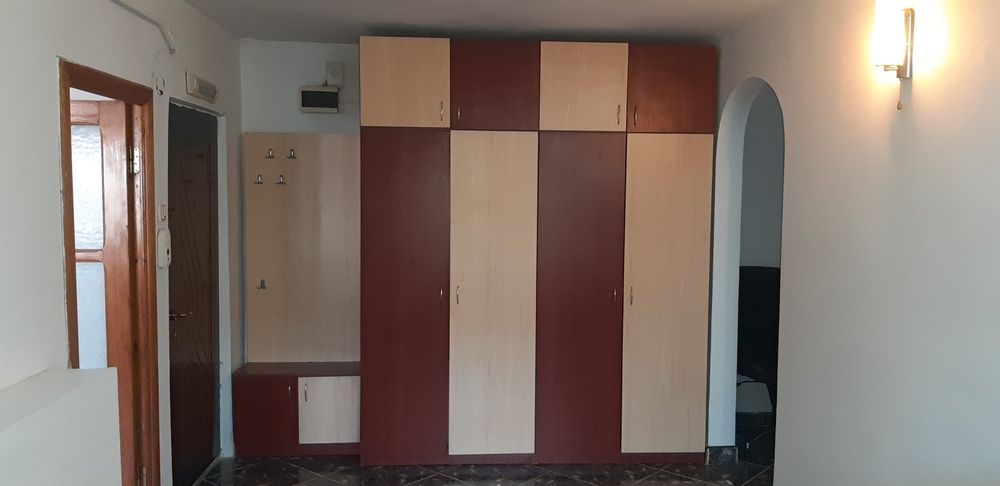 Inchiriez Apartament