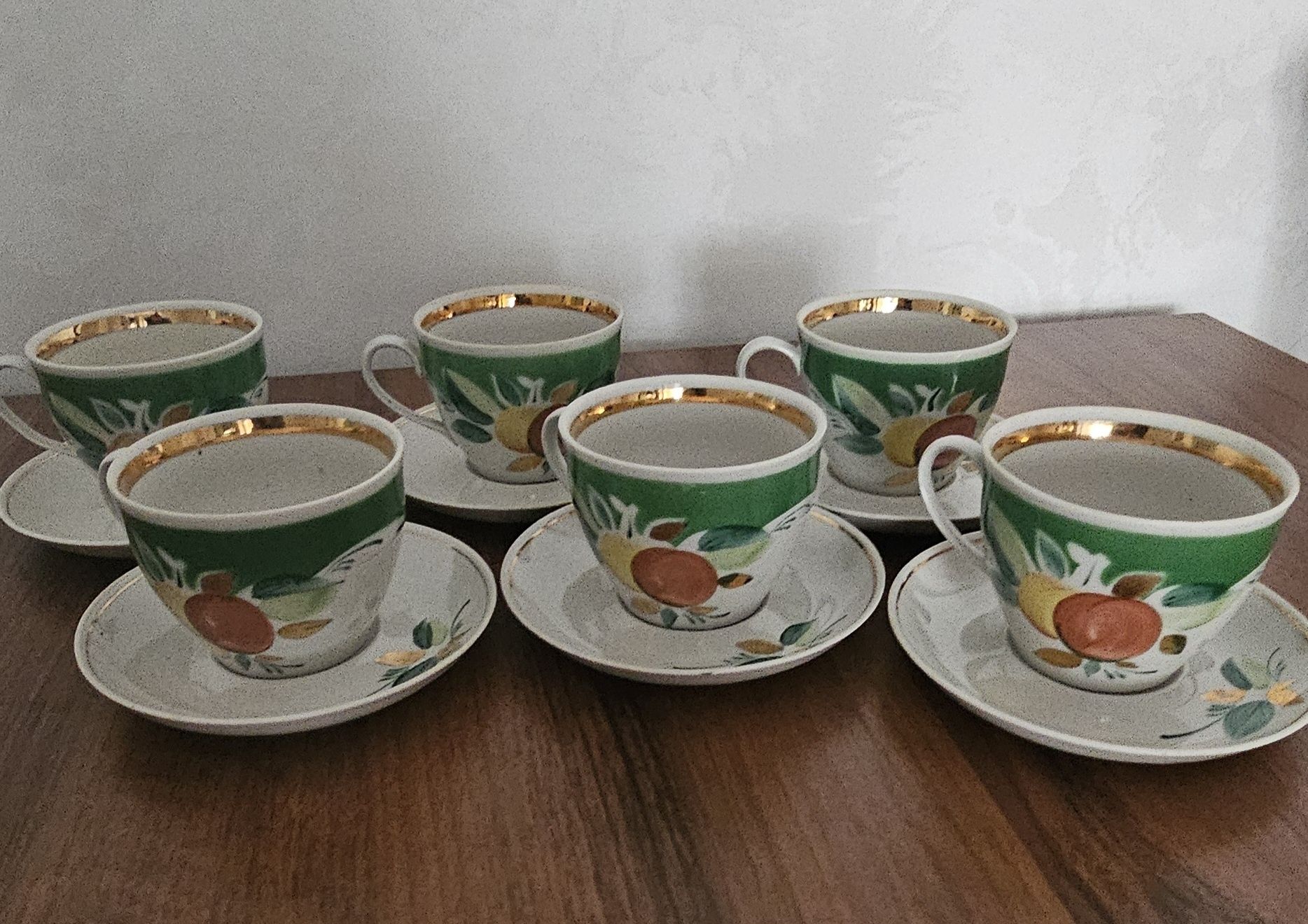 Продаются кружки и блюдца. Новые.