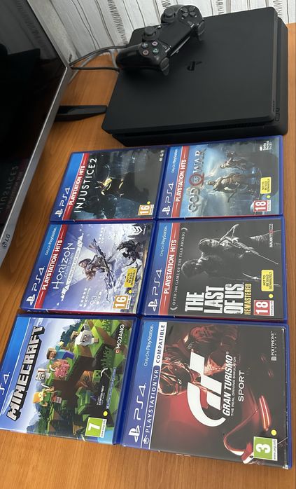 PS4 Slim 872GB+ 6 игри – отлично състояние
