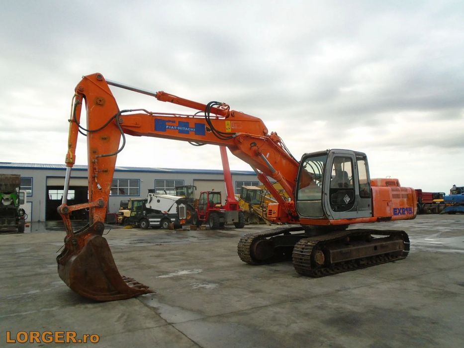 FIAT HITACHI EX215 Excavator pe senile Fiat-Hitachi EX215 din anul 2000, 21.5 tone