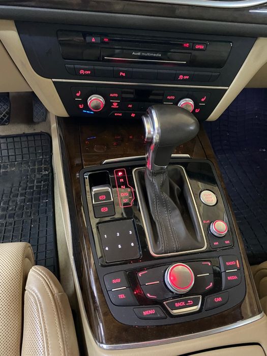 Audi A6 C7 an 2013 Quattro Matrix  dotari Ful posibilitatea rate