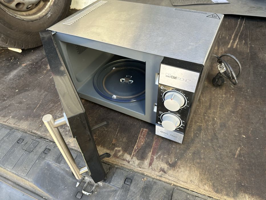 Cuptor cu microunde / grill Ciatronic