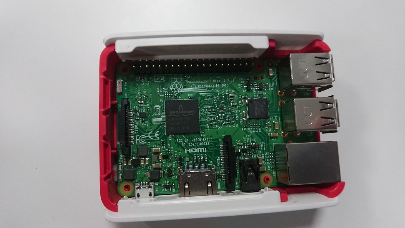 Modul Raspberry Pi 3 Model B V1.2 + carcasa