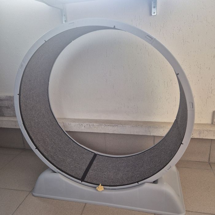 Пътека колело за котки и малки кучета до 12 кг