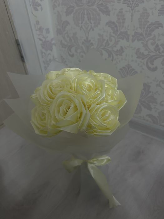 Цветы из лента!!