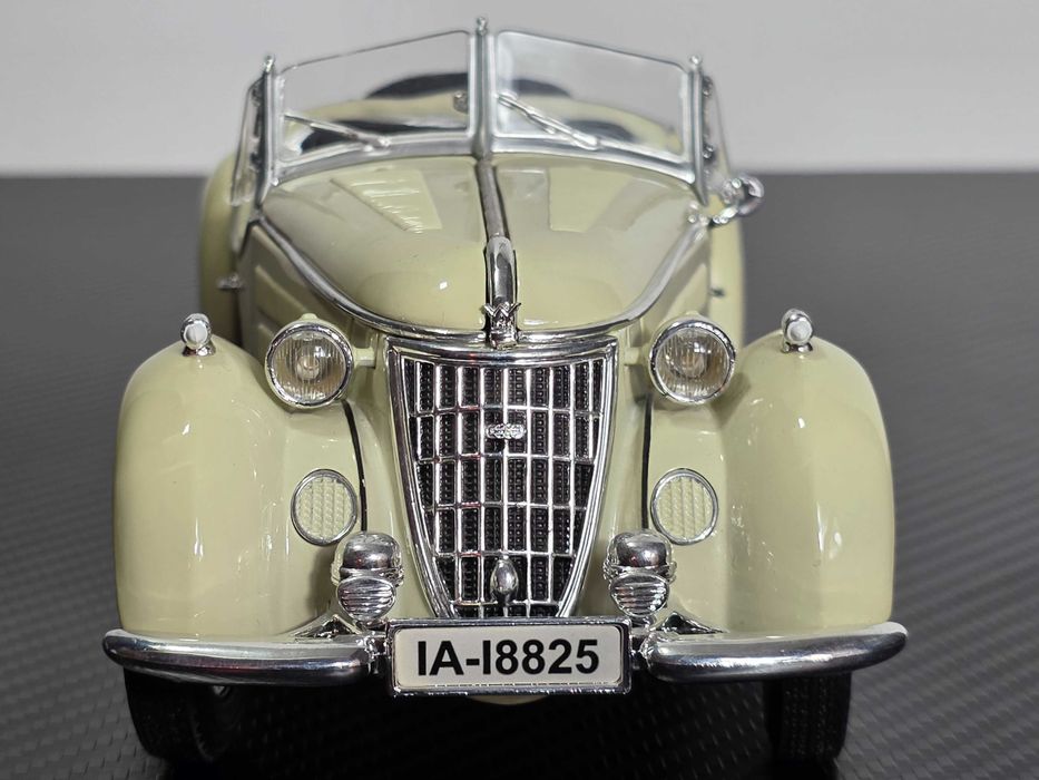 Macheta Auto 1/18 Ricko Wanderer W25K Roadster