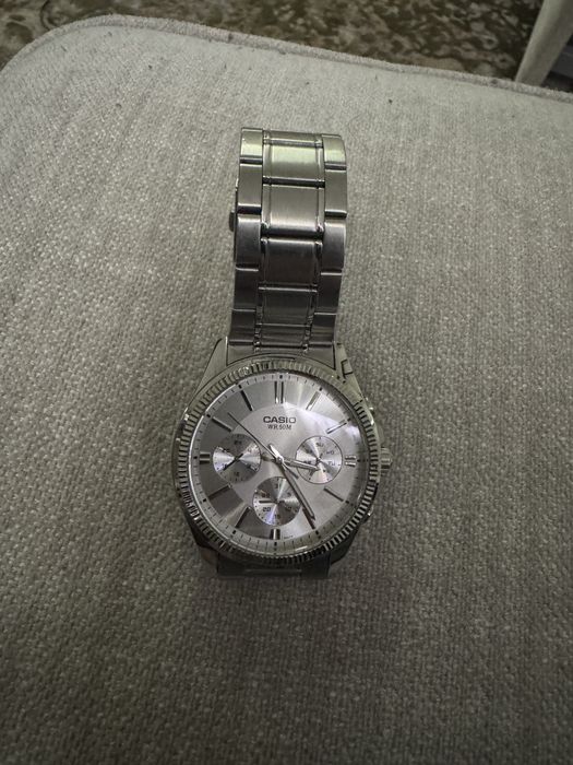 Продам часы свои!!