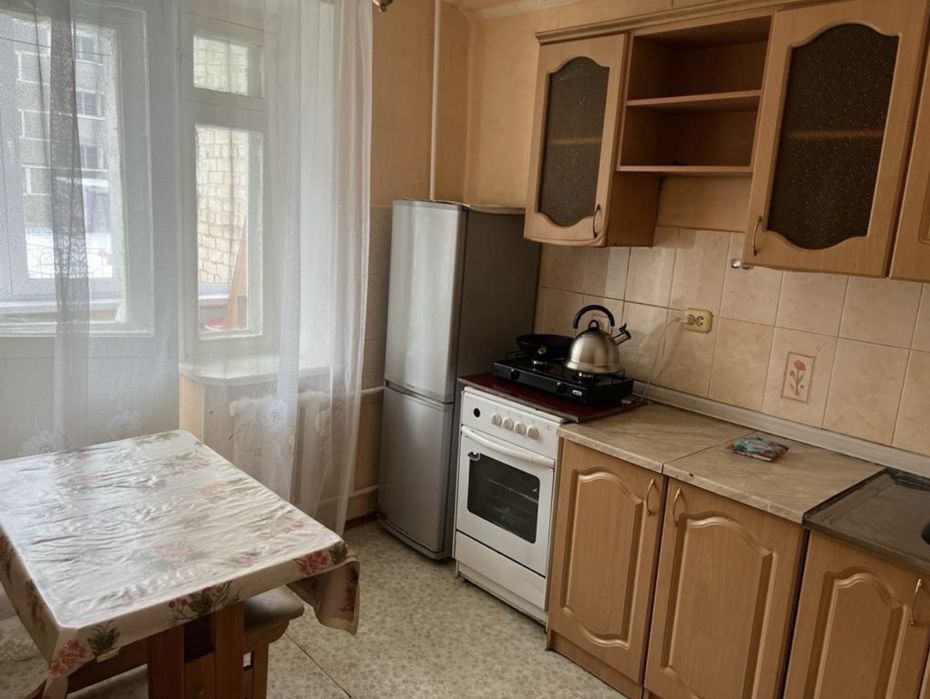 Продам 2-х ком квартиру в районе ЖД вокзала