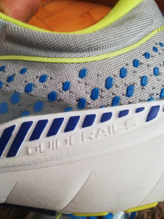 Оригинални  Brooks Adrenaline GTS 21 номер 44. 5