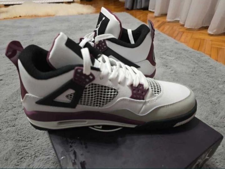 Jordan x PSG Air Jordan 4 Retro 
x PSG Air Jordan 4 Retro