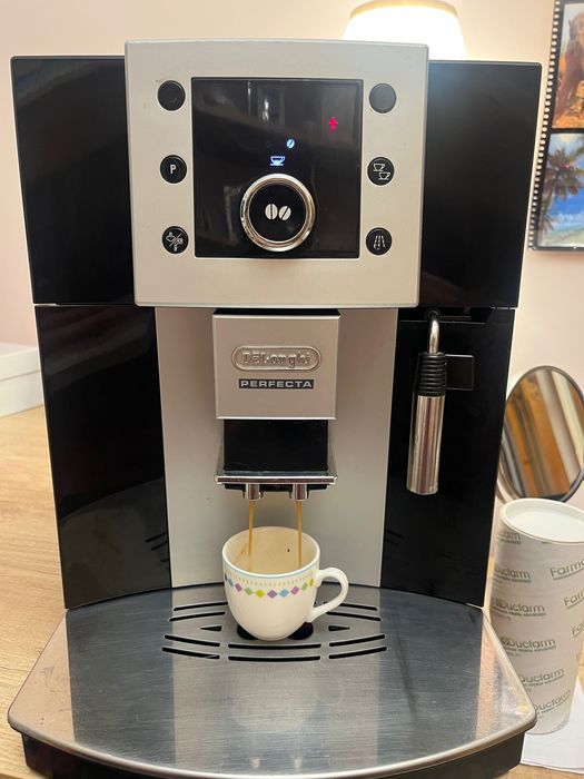 Masina cafea Delonghi Perfecta
