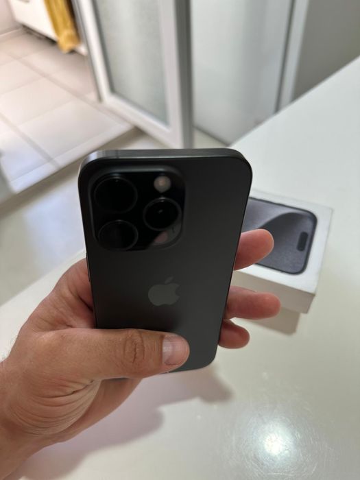 Iphone 15 PRO MAX black baterie 93%