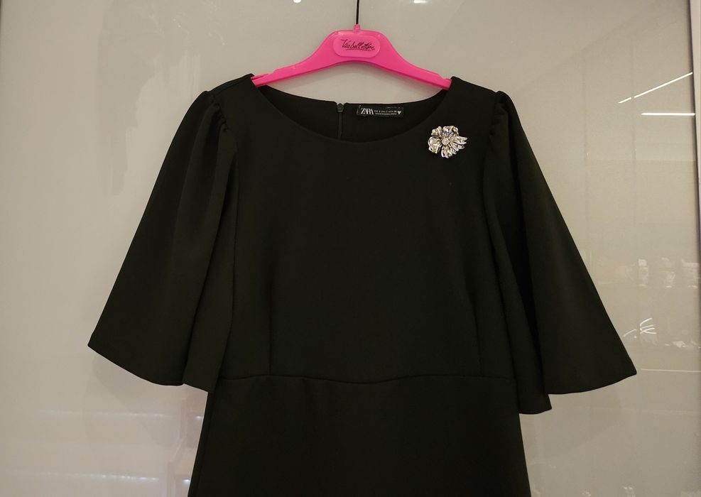 ZARA  рокля S-36