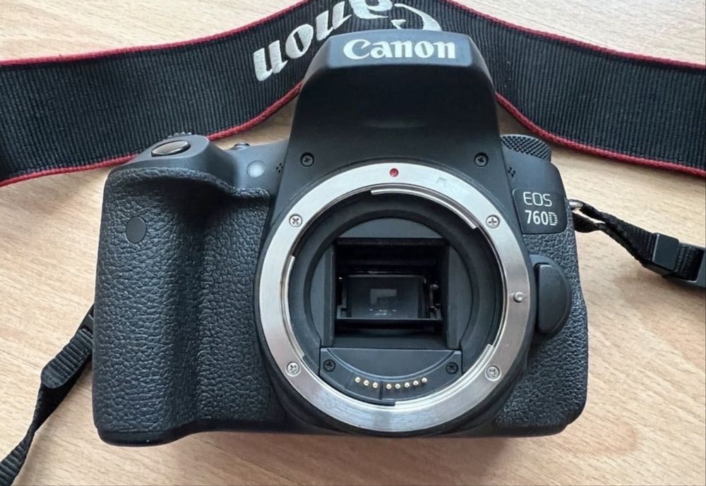 Canon 760D  pachet complet obiective geanta