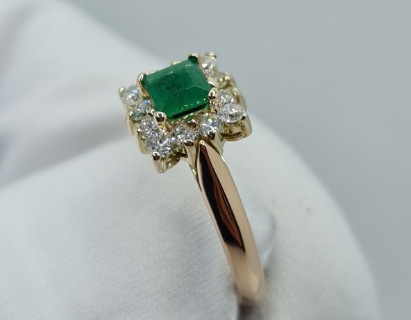 Unicat inel din aur 14k diamante și smarald natural