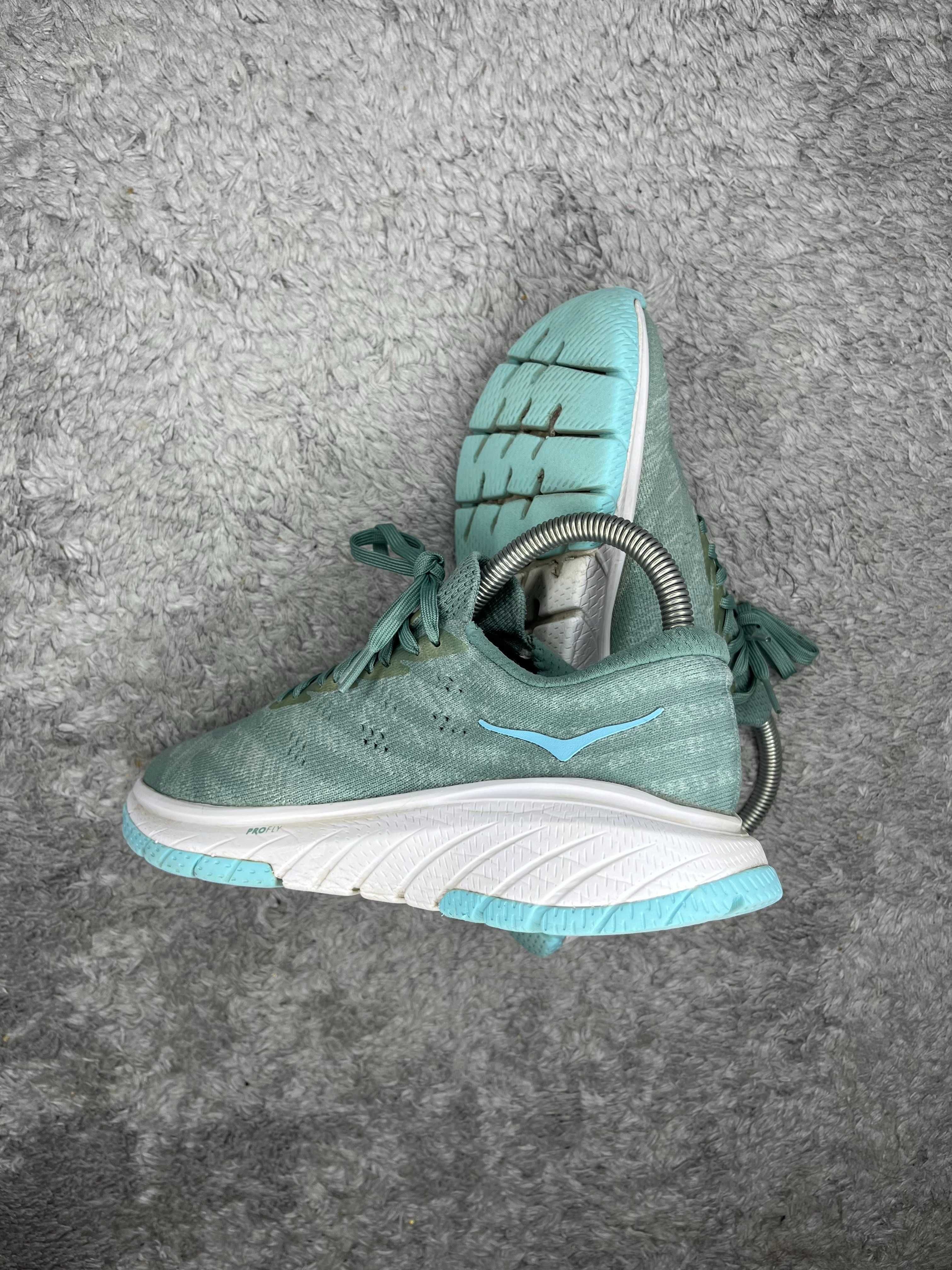 Hoka One One Cavu 3 Дамски Маратонки