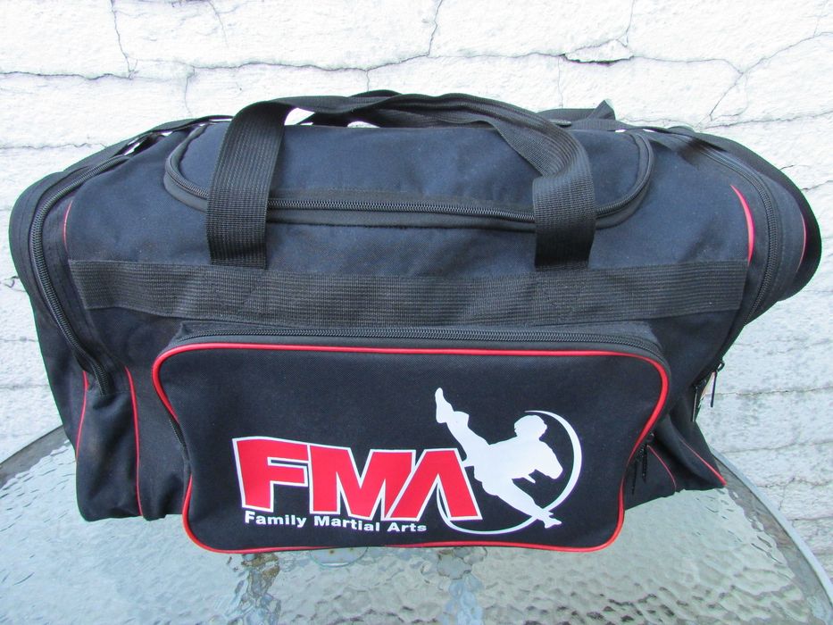 Екипировка за карате - кик бокс Pro Champ - FMA